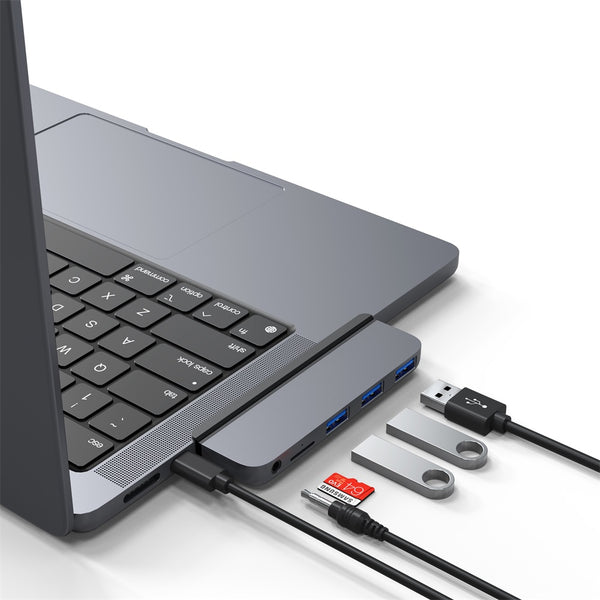 UN08 - USB C Hub for 2021 MacBook Pro